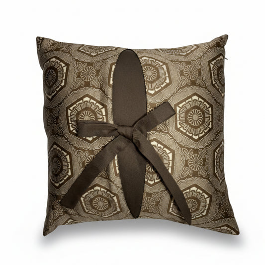 Декоративна перница со новогодишен мотив