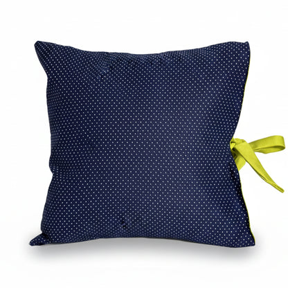 Декоративна перница со новогодишен мотив