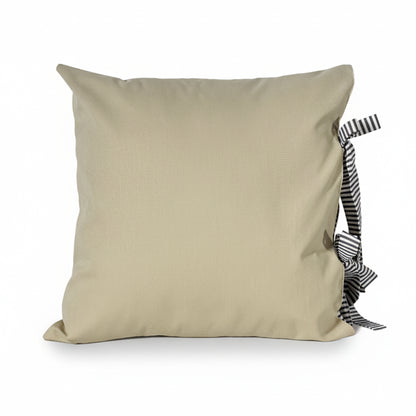 Декоративна перница со новогодишен мотив