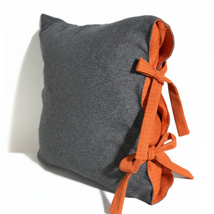 Декоративна перница со новогодишен мотив